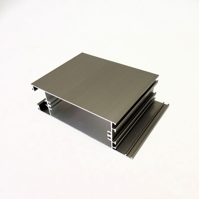6063-T5 โปรไฟล์อลูมิเนียม Transome Mellion Curtain Z Curtain L เครื่องเชื่อมแผ่นความดัน