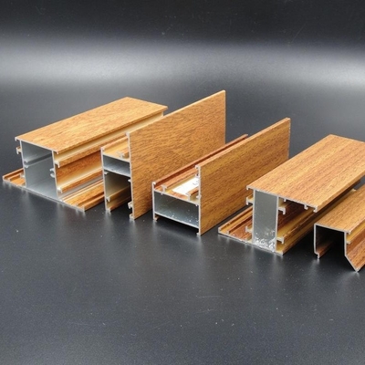 ลิเบีย แอลจีเรีย Wood Finish โปรไฟล์อลูมิเนียม การอัดขึ้นรูปอลูมิเนียมเคลือบผง